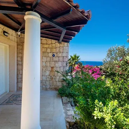 Jasmine Peninsula Vila *