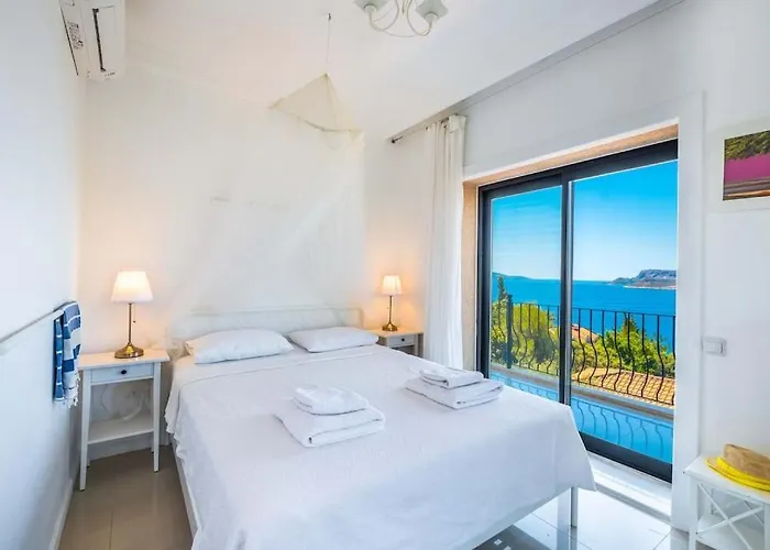 Jasmine Peninsula كاس