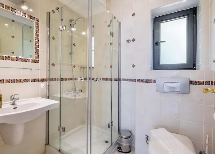 Jasmine Peninsula Вілла Каш